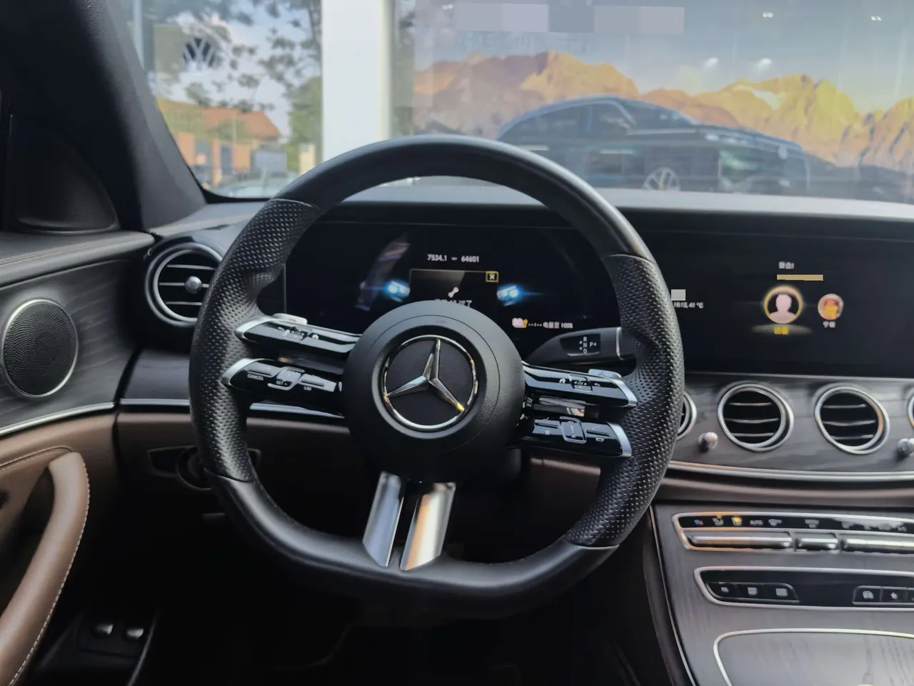 Mercedes Benz E-Class New Energy 2022 E 350 e L 2.0T Sports (Change 2) Automatic Gear 2