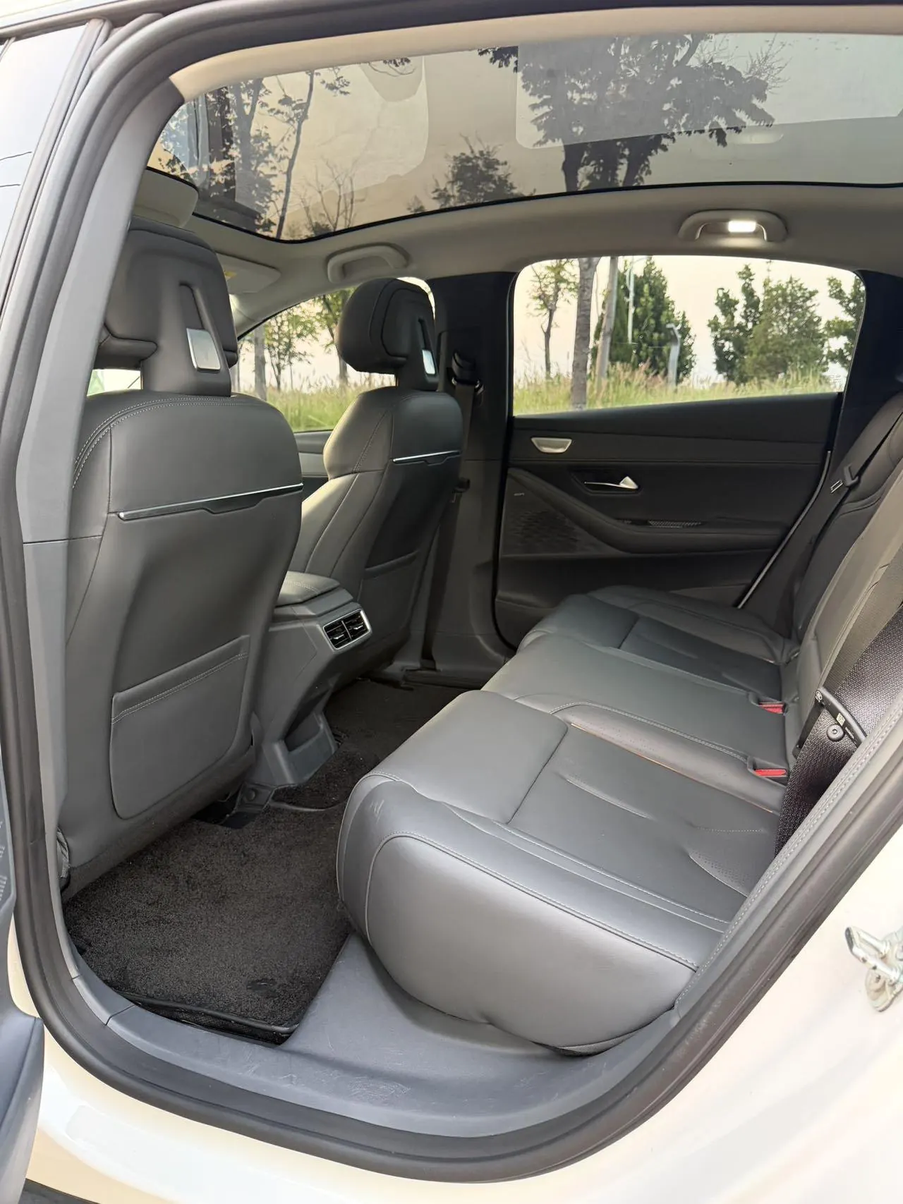 ChangAn Deepal 2022 SL03 1.5 1200 Range-extended Automatic Gear 4