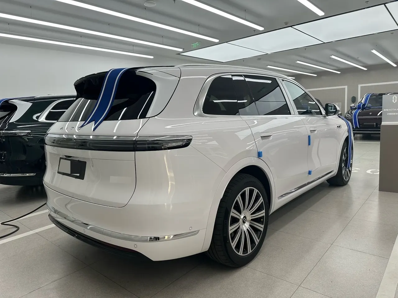 AITO 2026 AITO M7 Pure Electric Ultra Four-wheel Drive Edition 5 (192 Line Laser Radar) Automatic Gear 2