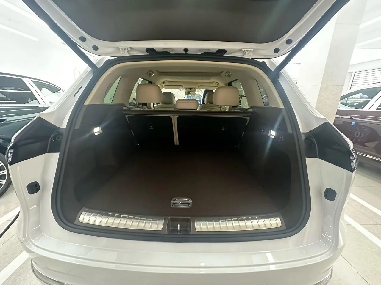 AITO 2026 AITO M7 Pure Electric Ultra Four-wheel Drive Edition 5 (192 Line Laser Radar) Automatic Gear 3