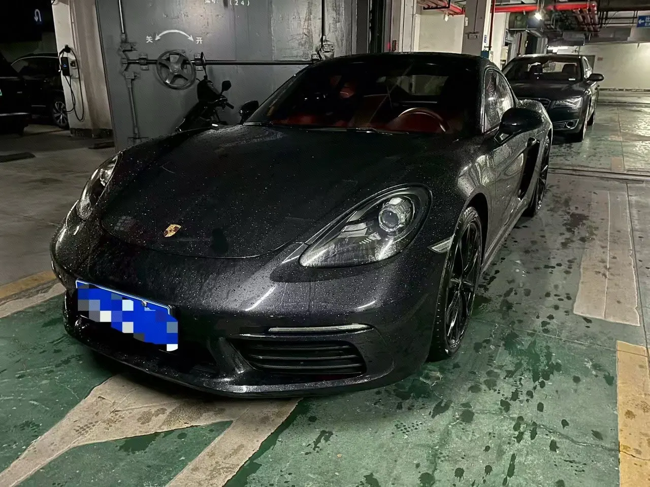 Open image lightbox: Porsche 718 (Imported) 2020 718 Carman 2.0T Automatic