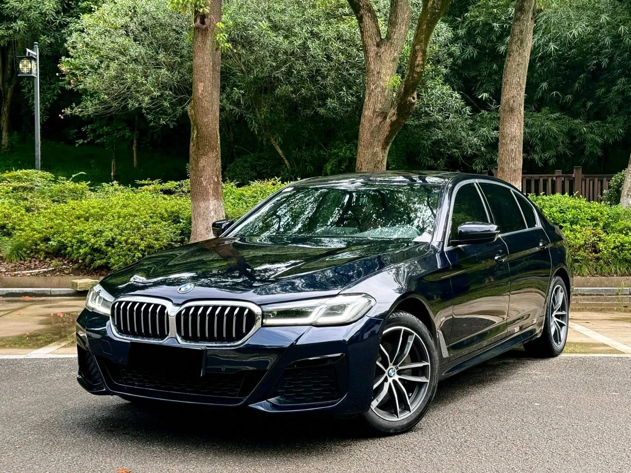 Open image lightbox: BMW 5 Series 2022 525Li 2.0T M Sports Suit (Modified) Automatic Gear