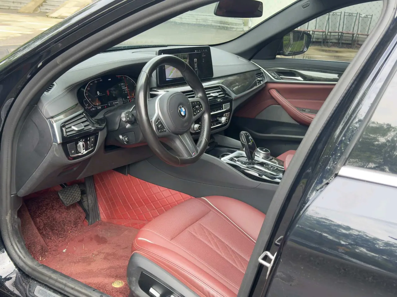 BMW 5 Series 2022 525Li 2.0T M Sports Suit (Modified) Automatic Gear 4