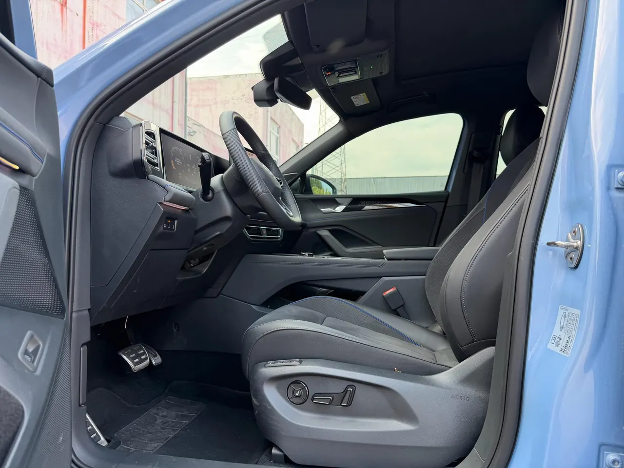 Volkswagen 2026 Tiguan L PRO 2.0TSI 380TSI Four-wheel Drive R-Line Smart Edition Automatic Gear 7