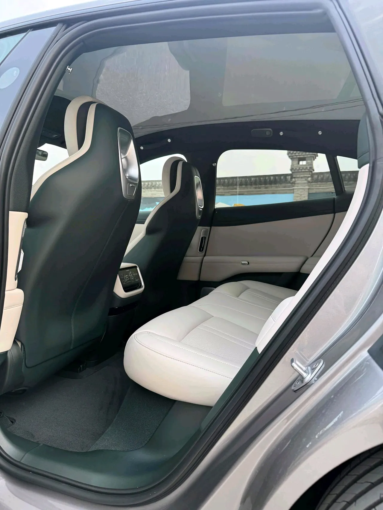 MI 2025 YU7 Long Endurance Rear Drive Automatic Gear 7