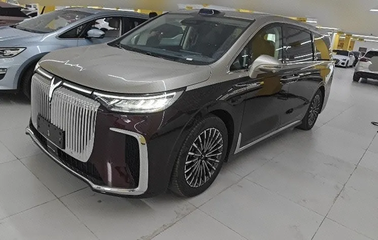 Voyah 2026 dreamers PHEV 1.5T dry Kun Ultra automatic gear - View 1