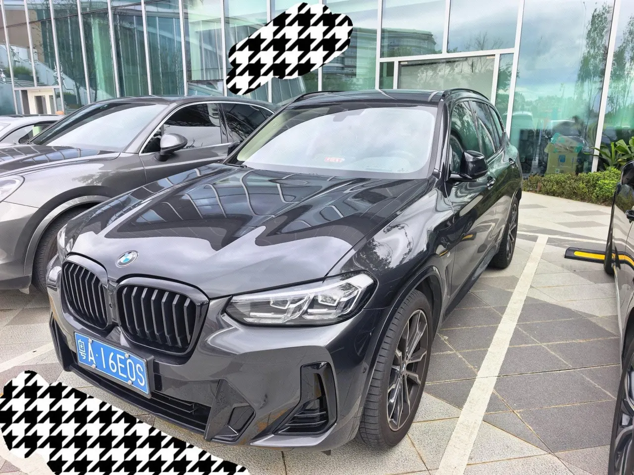 Open image lightbox: BMW 2022 X3 xDrive30i 2.0T Leading M Obsidian Night Suit Automatic Gear