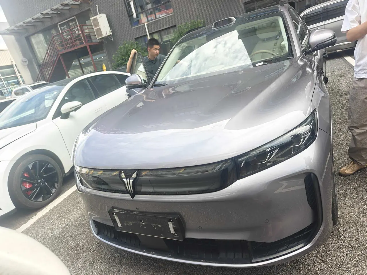 Voyah 2025 FREE four-wheel drive dry Kun version of automatic gear 2