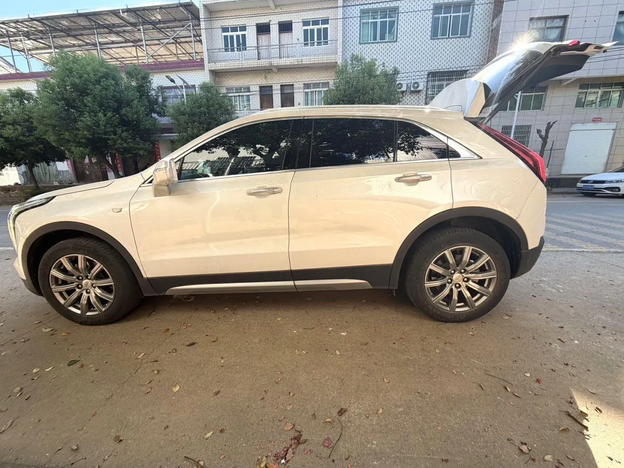 Cadillac 2020 XT4 2.0T 28T Two-Drive Leading Automatic Gear 4