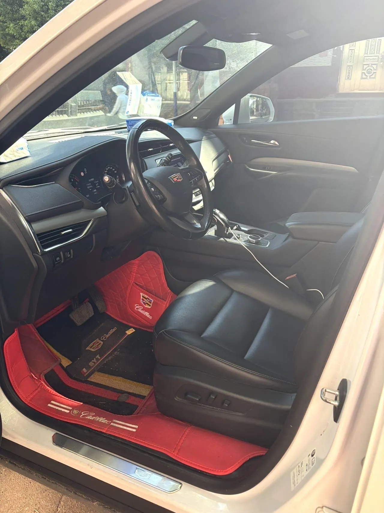 Cadillac 2020 XT4 2.0T 28T Two-Drive Leading Automatic Gear 7