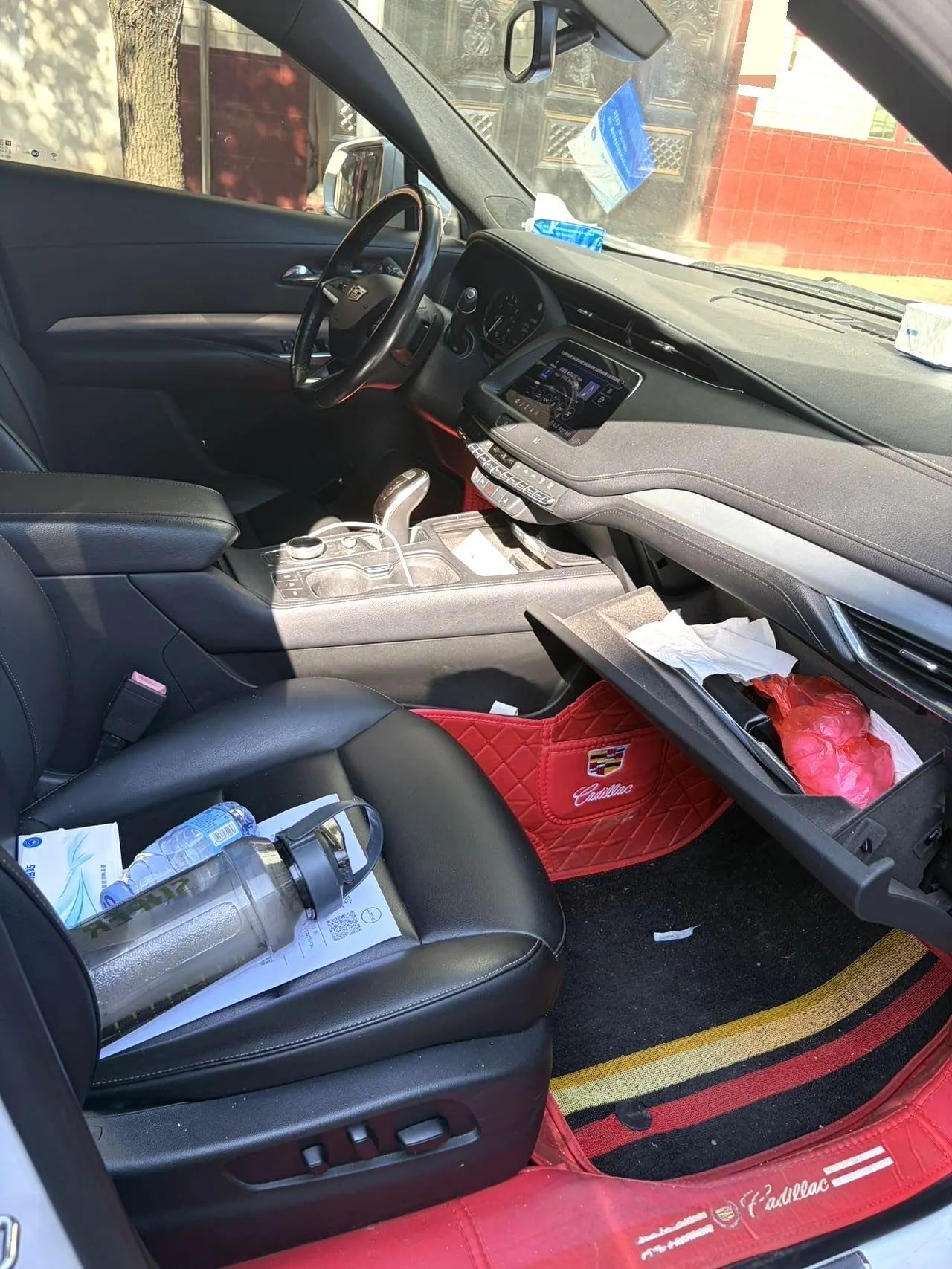 Cadillac 2020 XT4 2.0T 28T Two-Drive Leading Automatic Gear 9