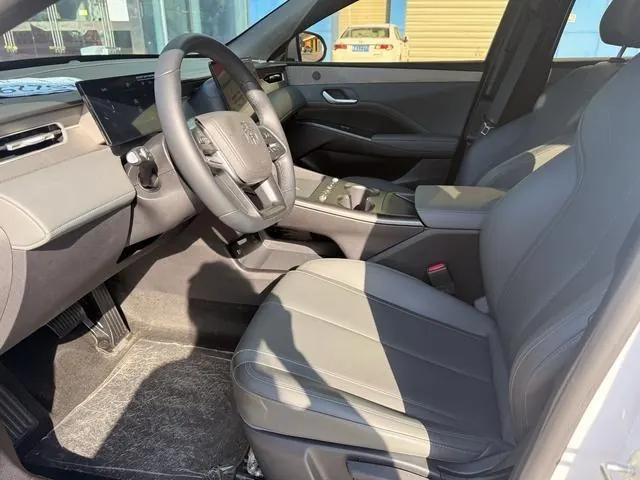BYD 2025 Qin PLUS EV Intelligent Driving Version 510km Entry-Level Automatic Transmission 3