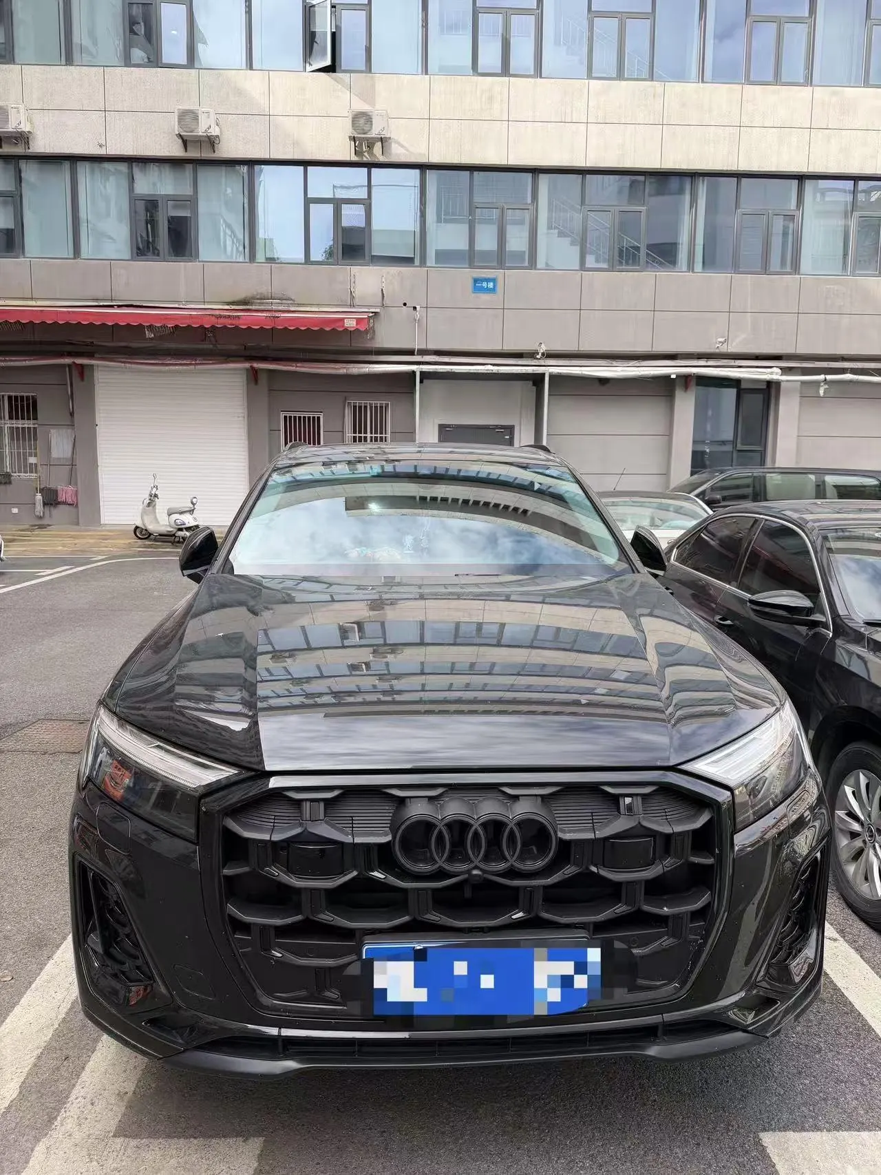 Audi Q7 (Imported) 2025 Q7 2.0TFSI 45TFSI Quattro S line Black Samurai Automatic Gear 2