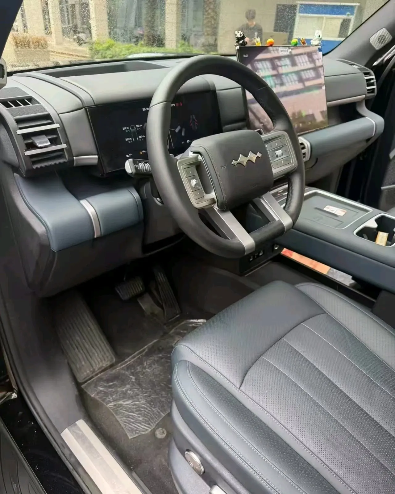 FangChengBao 2025 titanium 7 1.5T stepless 190KM four-wheel drive Ultra version of automatic gear 4