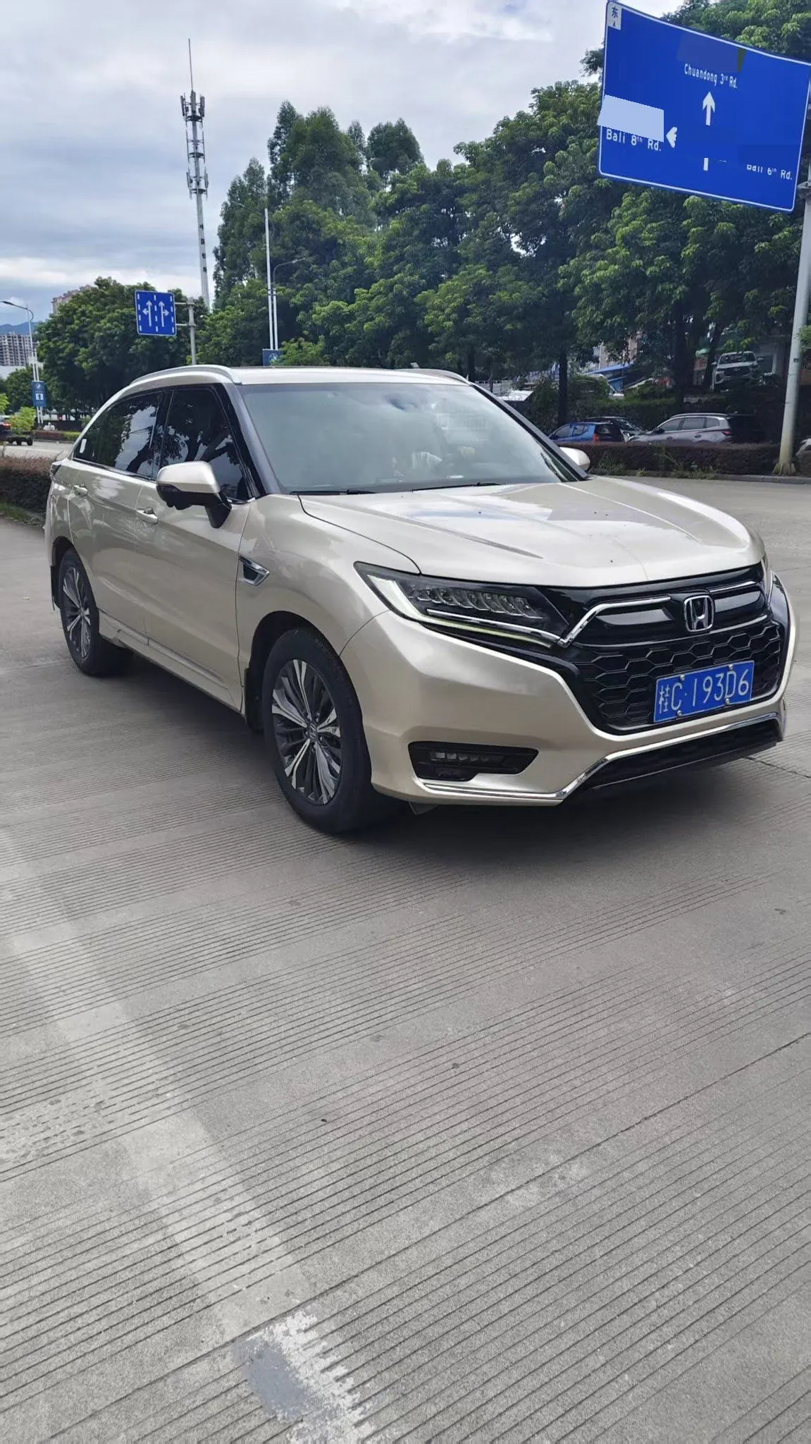 Honda 2020 UR-V 2.0T 370TURBO two-drive elegant version of automatic gear 3