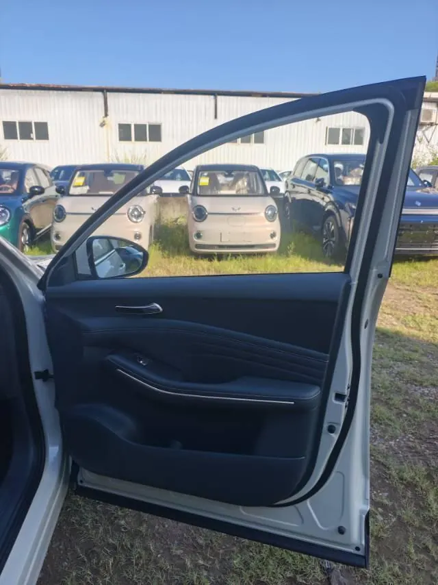 BaoJun 2026 Yunhai 1.5 stepless 140km standard automatic gear 11