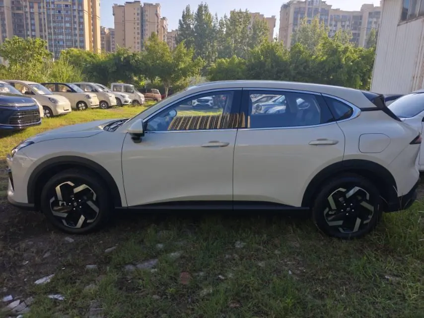 BaoJun 2026 Yunhai 1.5 stepless 140km standard automatic gear 2