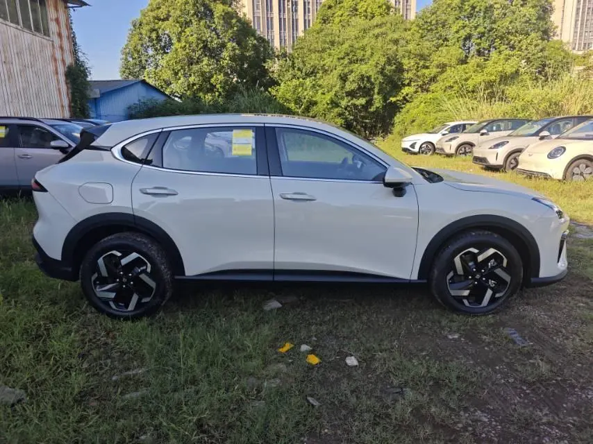 BaoJun 2026 Yunhai 1.5 stepless 140km standard automatic gear 9