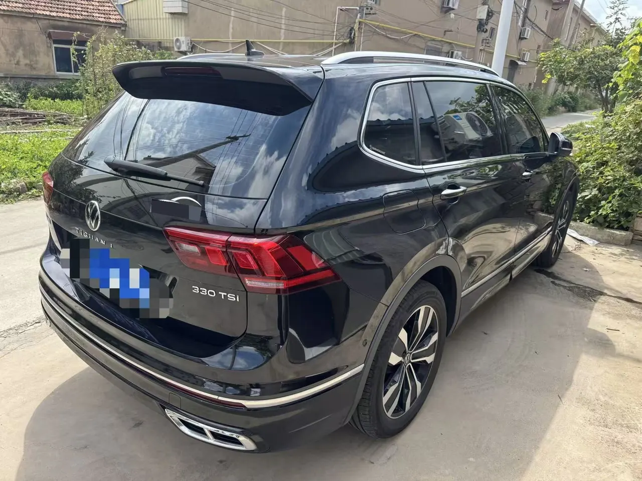 Volkswagen 2025 Tiguan L R-Line 2.0TSI 330TSI outstanding two-wheel drive R-Line Long Yao version automatic gear 2