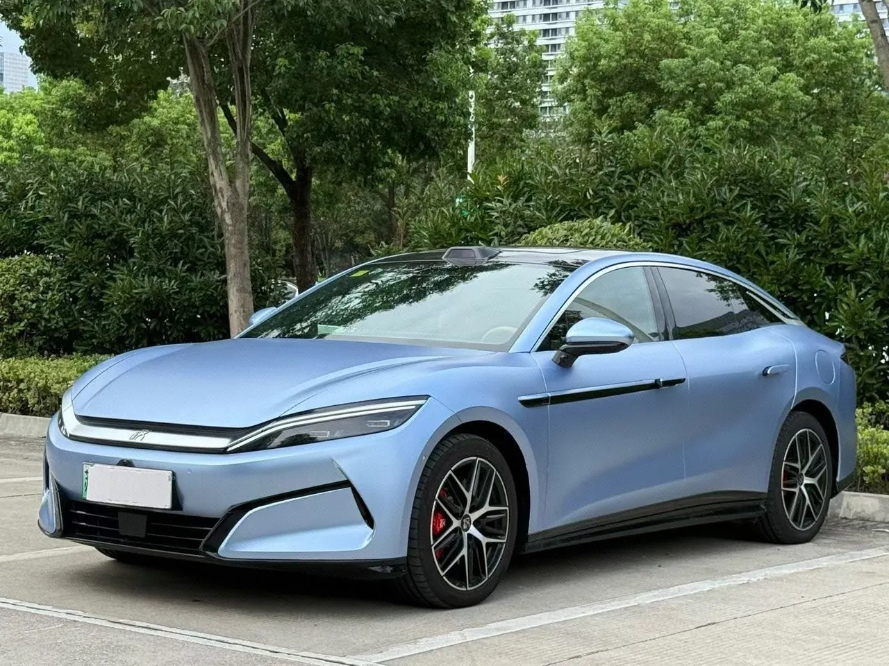打开图片灯箱:BYD 2025 Han L EV four-wheel drive laser Radar flagship automatic gear