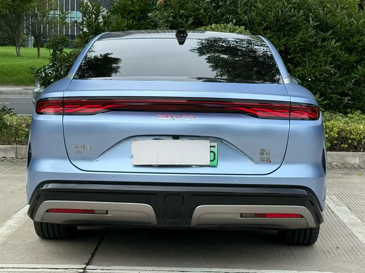 BYD 2025 Han L EV four-wheel drive laser Radar flagship automatic gear 4