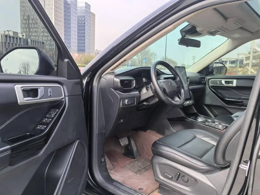Ford 2020 Explorer 2.3T EcoBoost 285 Four-wheel Drive Fashion Edition 7-seat Automatic Gear 11
