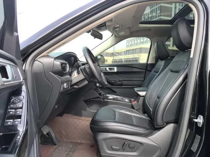 Ford 2020 Explorer 2.3T EcoBoost 285 Four-wheel Drive Fashion Edition 7-seat Automatic Gear 12