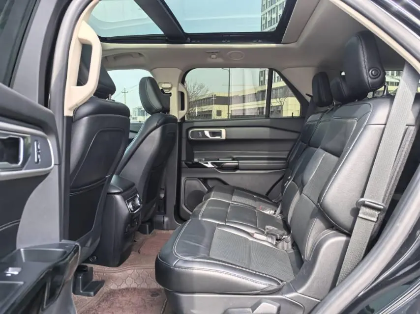 Ford 2020 Explorer 2.3T EcoBoost 285 Four-wheel Drive Fashion Edition 7-seat Automatic Gear 14
