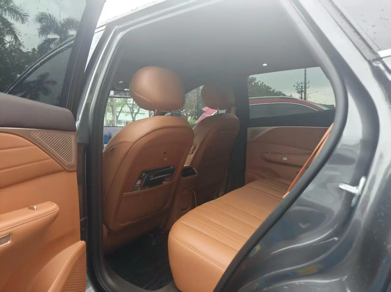 Aeolus 2025 L8 1.5T 185KM Dream Edition Automatic Gear 3