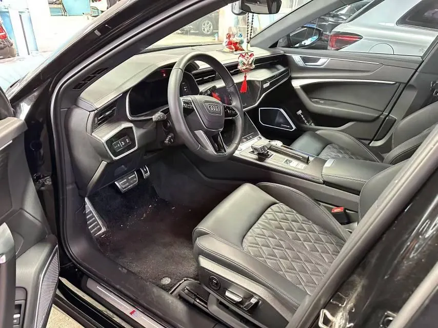 Audi 2026 A6L 2.0TFSI 45TFSI Quattro Selected Dynamic Automatic 4