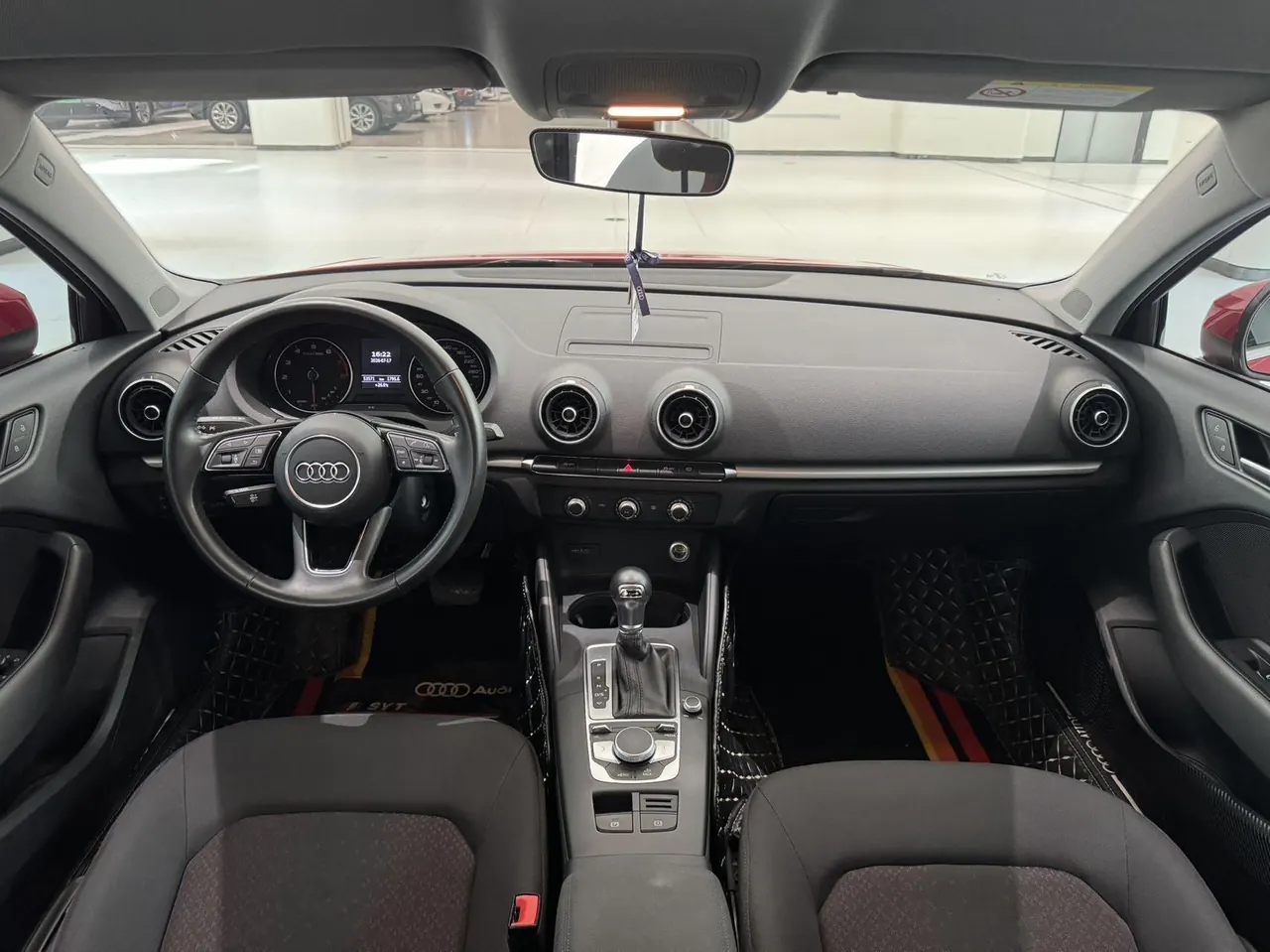 Audi 2020 A3 Limousine 1.4TFSI 35TFSI aggressive automatic gear 5