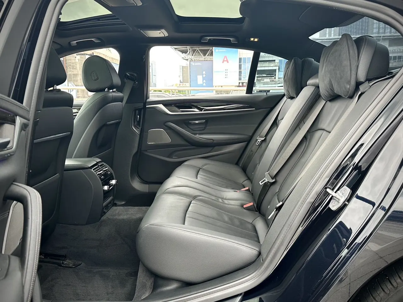 BMW 5 Series 2020 530Li 2.0T Exclusive M Sports Suit Automatic Gear 10