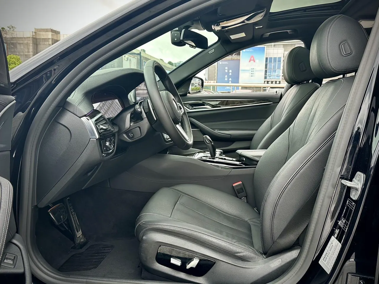 BMW 5 Series 2020 530Li 2.0T Exclusive M Sports Suit Automatic Gear 9