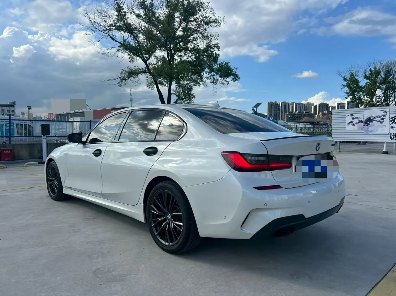 BMW 3 Series 2020 325Li 2.0T M Sports Obsidian Night Edition Automatic Gear 9