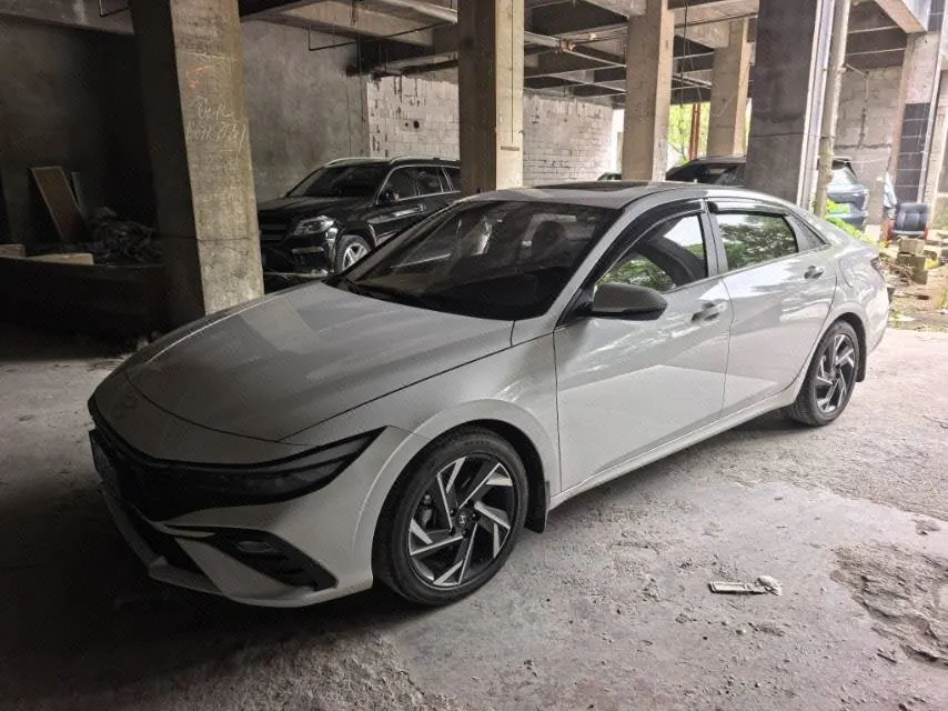 Open image lightbox: Hyundai 2023 Elantra-sedan 1.5 stepless GLX elite automatic gear
