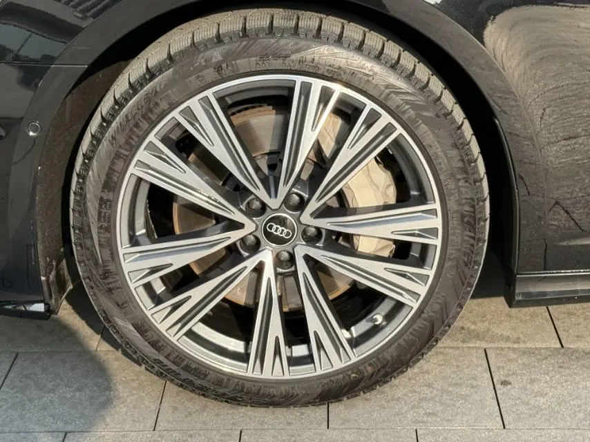 Audi 2023 A6L 48V 3.0TFSI 55TFSI Quattro enjoy elegant automatic gear 3