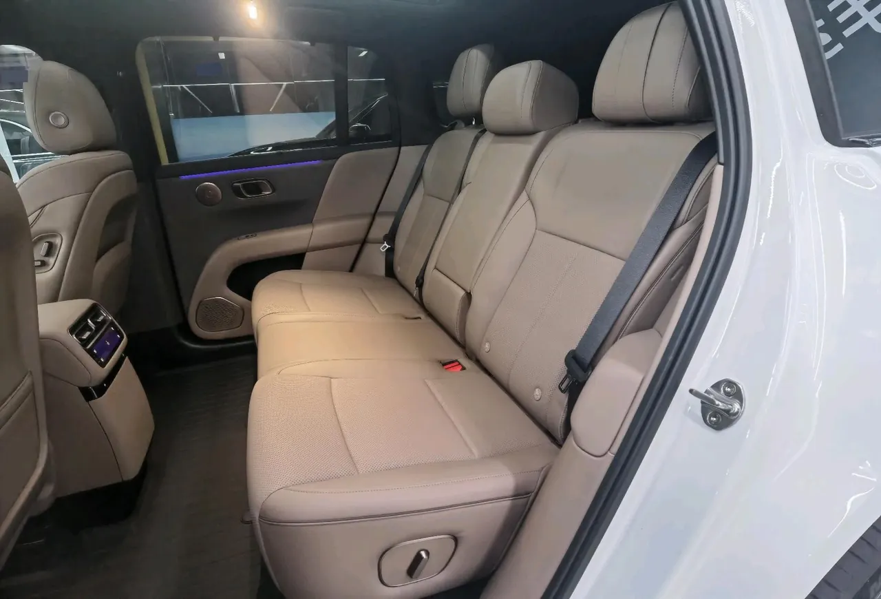 Li 2025 I 300.00g Drive Standard Edition Automatic Gear 4