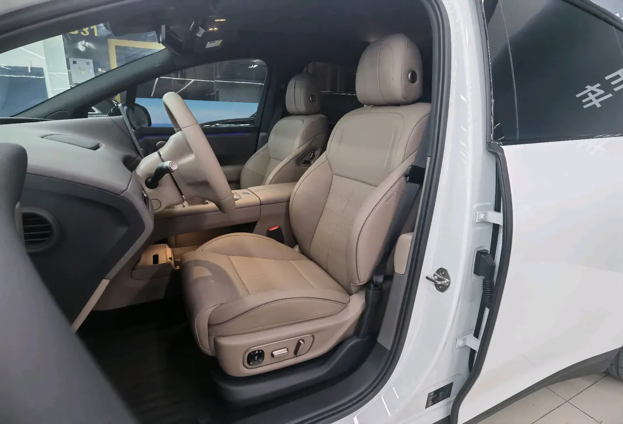 Li 2025 I 300.00g Drive Standard Edition Automatic Gear 5