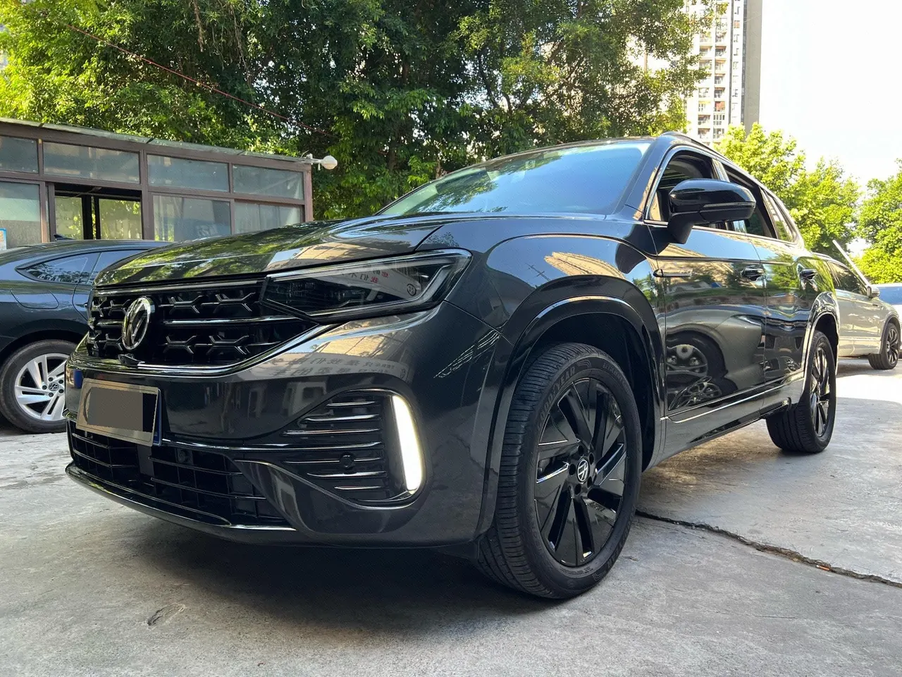 Open image lightbox: Volkswagen 2023 Tanyue 2.0TSI 380TSI four-wheel drive R-Line high-energy version of automatic gear