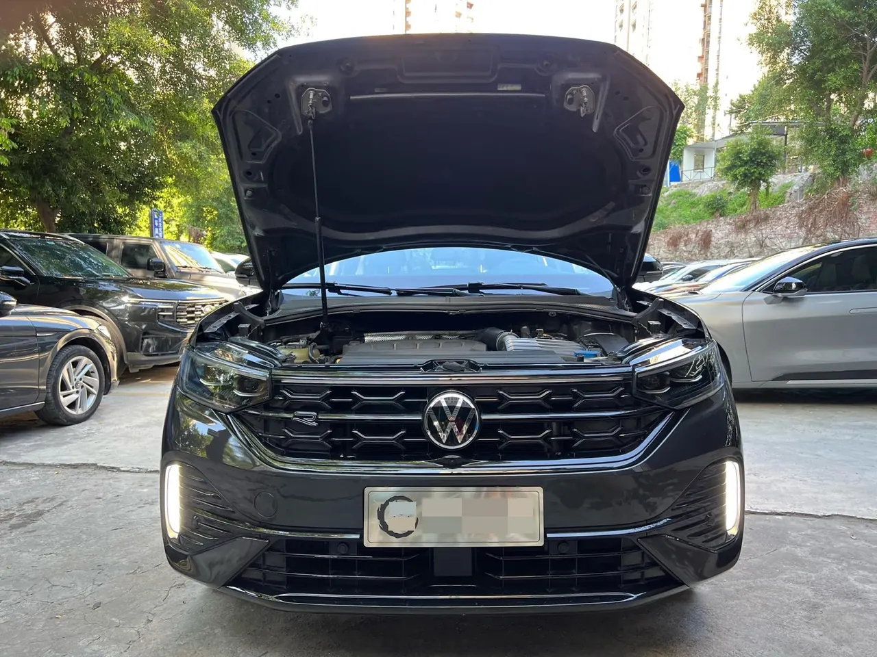 Volkswagen 2023 Tanyue 2.0TSI 380TSI four-wheel drive R-Line high-energy version of automatic gear 4