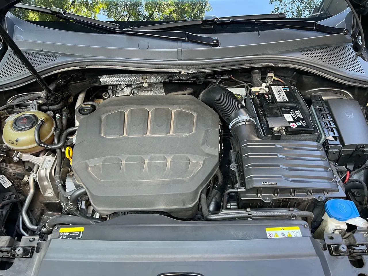 Volkswagen 2023 Tanyue 2.0TSI 380TSI four-wheel drive R-Line high-energy version of automatic gear 5