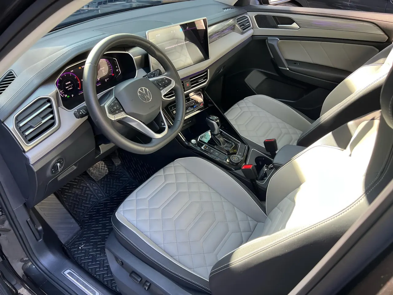 Volkswagen 2023 Tanyue 2.0TSI 380TSI four-wheel drive R-Line high-energy version of automatic gear 9
