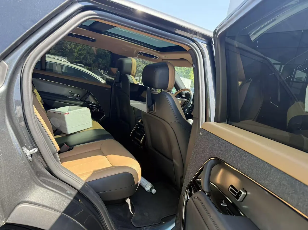 Land Rover Range Rover Sport Edition (Imported) 2023 Range Rover Sport Edition 48V 3.0T P400 Dynamic SE Automatic Gear 5