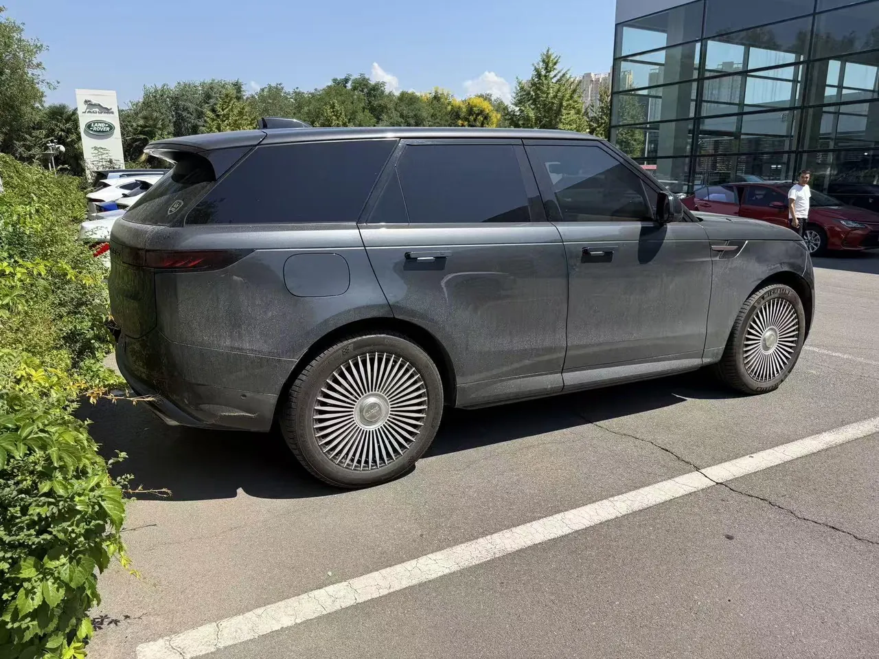 Land Rover Range Rover Sport Edition (Imported) 2023 Range Rover Sport Edition 48V 3.0T P400 Dynamic SE Automatic Gear 6