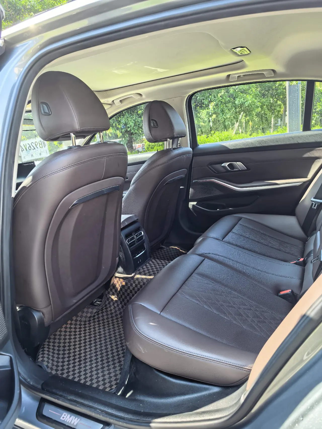 BMW 2022 i3 eDrive 35L automatic gear 6