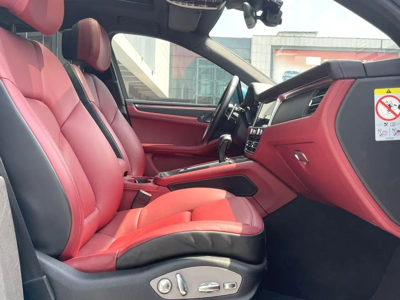 Porsche Macan (Imported) 2022 Macan 2.0T Automatic Gear 4