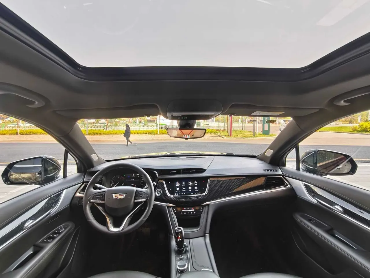 Cadillac 2022 XT6 48V 2.0T 6 four-wheel drive luxury 120 anniversary limited edition automatic gear 5