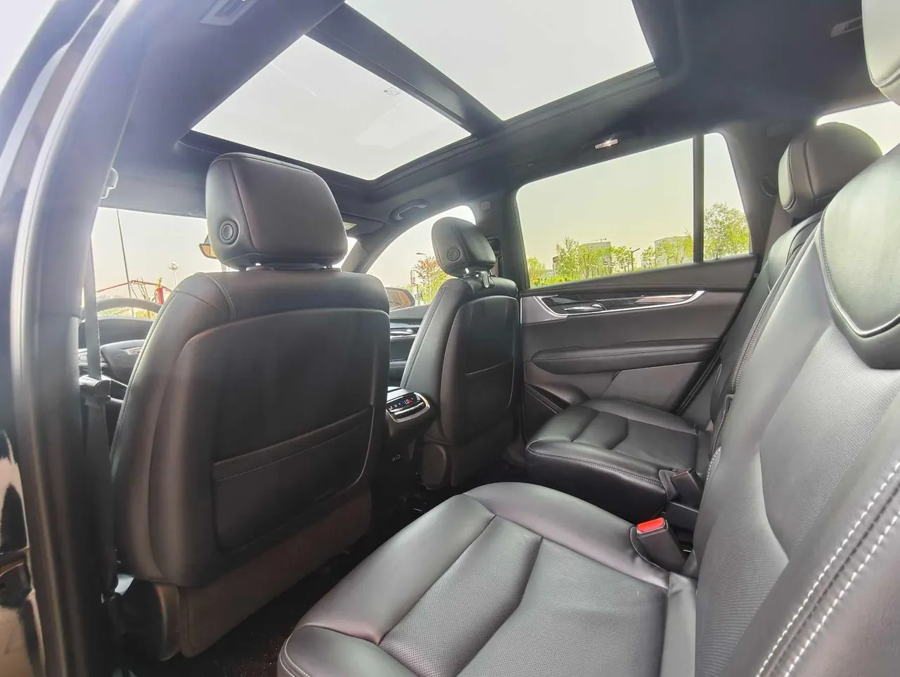 Cadillac 2022 XT6 48V 2.0T 6 four-wheel drive luxury 120 anniversary limited edition automatic gear 6