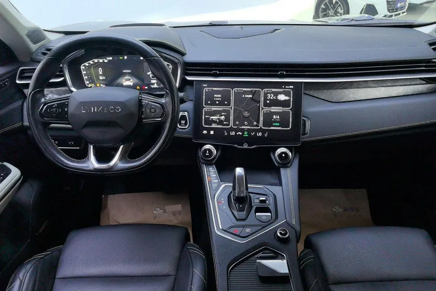LYNK&amp;CO 2022 LYNK&amp;CO 05 2.0TD Two-wheel Drive Halo Automatic Gear 6