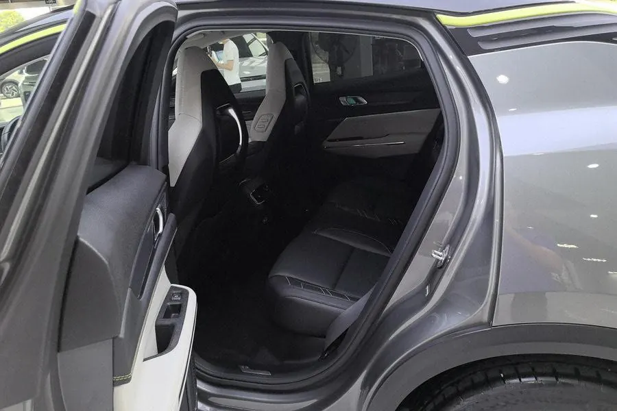LYNK&amp;CO 2022 LYNK&amp;CO 05 2.0TD Two-wheel Drive Halo Automatic Gear 8